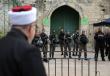 الاحتلال يغلق المسجد الأقصى ويطرد المصلين بحجة الطوارئ