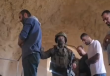 لحظة اقتحام جنود الاحتلال مسجدا شرق نابلس ومنع المصلين من أداء الصلاة