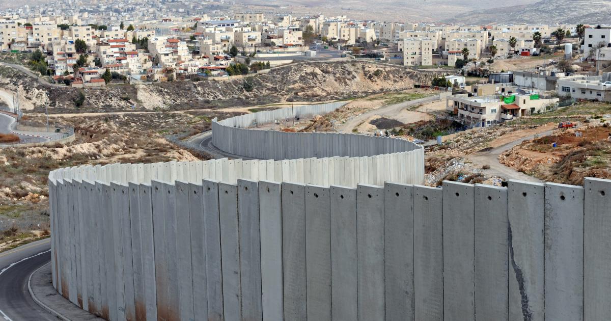 فلسطين – إصابة شاب برصاص الاحتلال في الرام شمال القدس