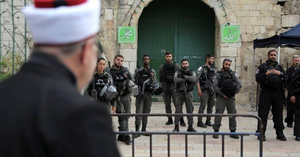 فلسطين – تقرير عن استمرار إغلاق الأقصى لليوم الـ40 وتحذيرات من إعادة فتحه بشكل يديم تقسيمه
