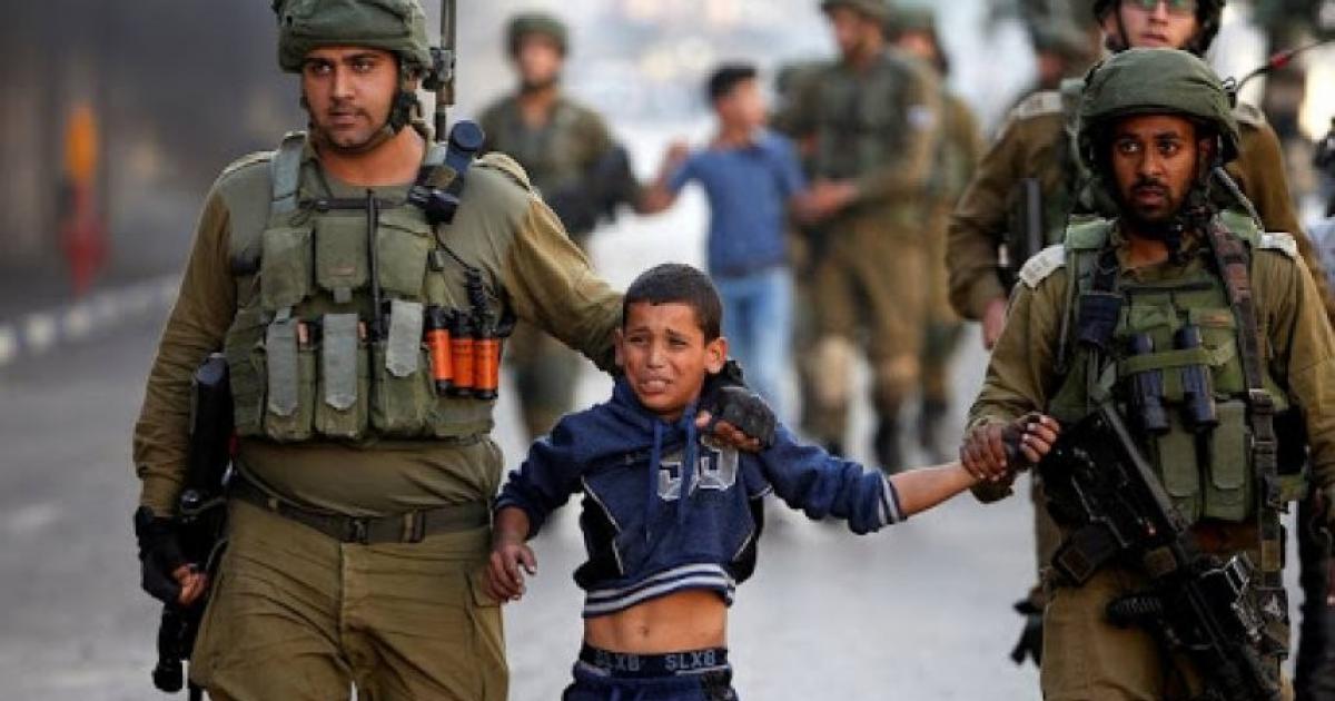 فلسطين – الاحتلال يعتقل طفلاً من بلدة الزاوية غرب سلفيت فلسطين – الاحتلال يعتقل طفلاً من بلدة الزاوية غرب سلفيت