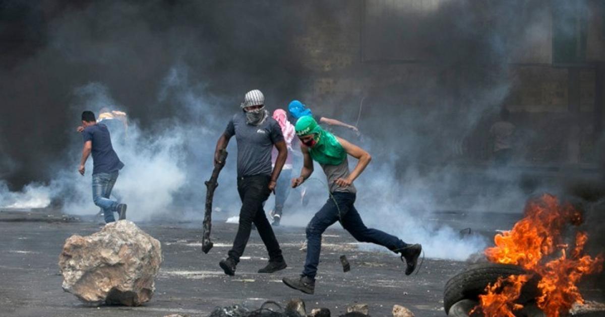 فلسطين – 23 عملية مقاومة في الضفة الغربية المحتلة خلال 48 ساعة بينها عمليات لمواجهة المستوطنين