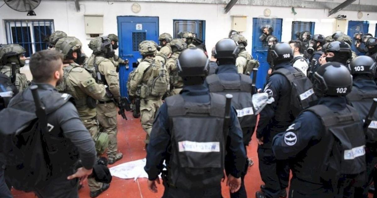 فلسطين – فصائل المقاومة: الأسرى في أخطر مرحلة والتشريعات الإسرائيلية تمهد للإعدام