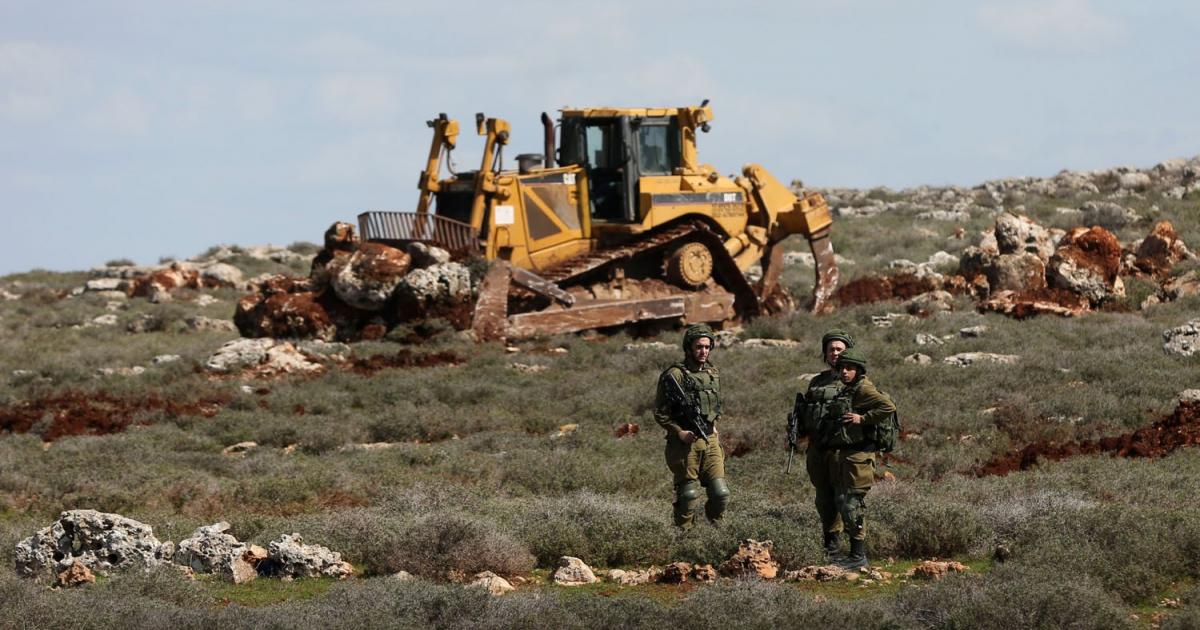 فلسطين – قوات الاحتلال تقتحم دير بلوط غرب سلفيت