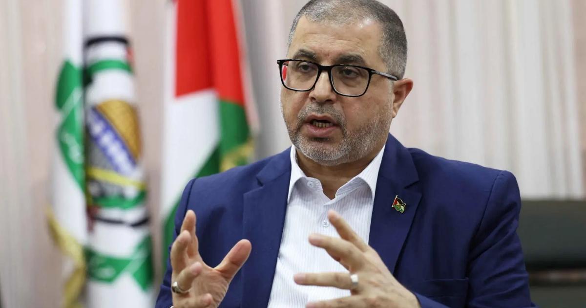 فلسطين – نعيم: خطة ملادينوف لنزع السلاح تتعارض مع اتفاق غزة وخطة ترامب