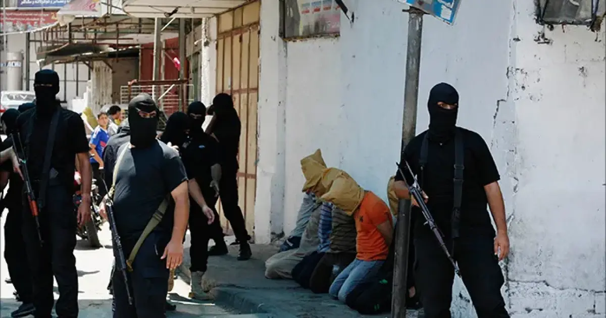 فلسطين – أمن المقاومة بغزة يعتقل عميلاً متورطاً في اغتيال قيادات بارزة فلسطين – أمن المقاومة بغزة يعتقل عميلاً متورطاً في اغتيال قيادات بارزة