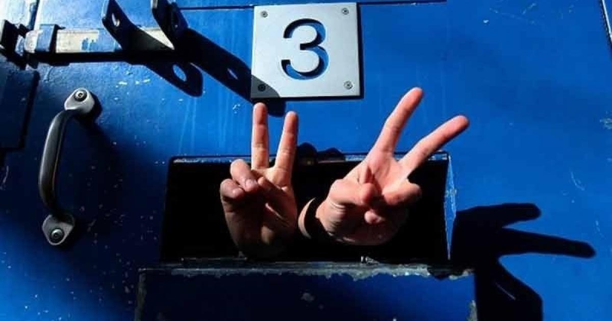 فلسطين – محكمة الاحتلال تحول أسيراً إلى الاعتقال الإداري وتمدده 4 أشهر أخرى