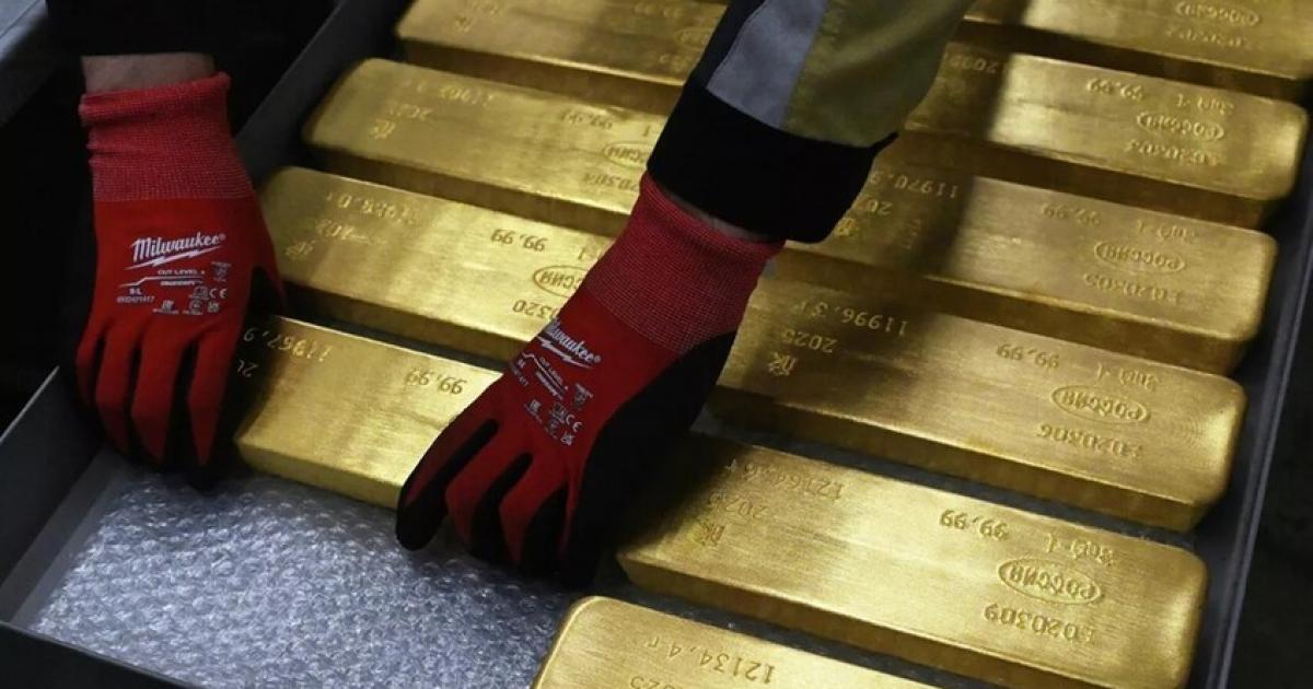 فلسطين – الذهب يحقق قفزة تاريخية ويتجاوز 5300 دولار للأونصة