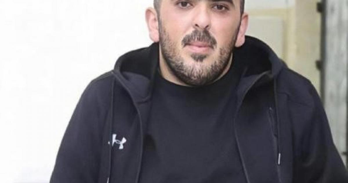 فلسطين – الاحتلال يقتحم بلدة الشيوخ ويعتقل شقيق الشهيد قصي حلايقة شمال الخليل