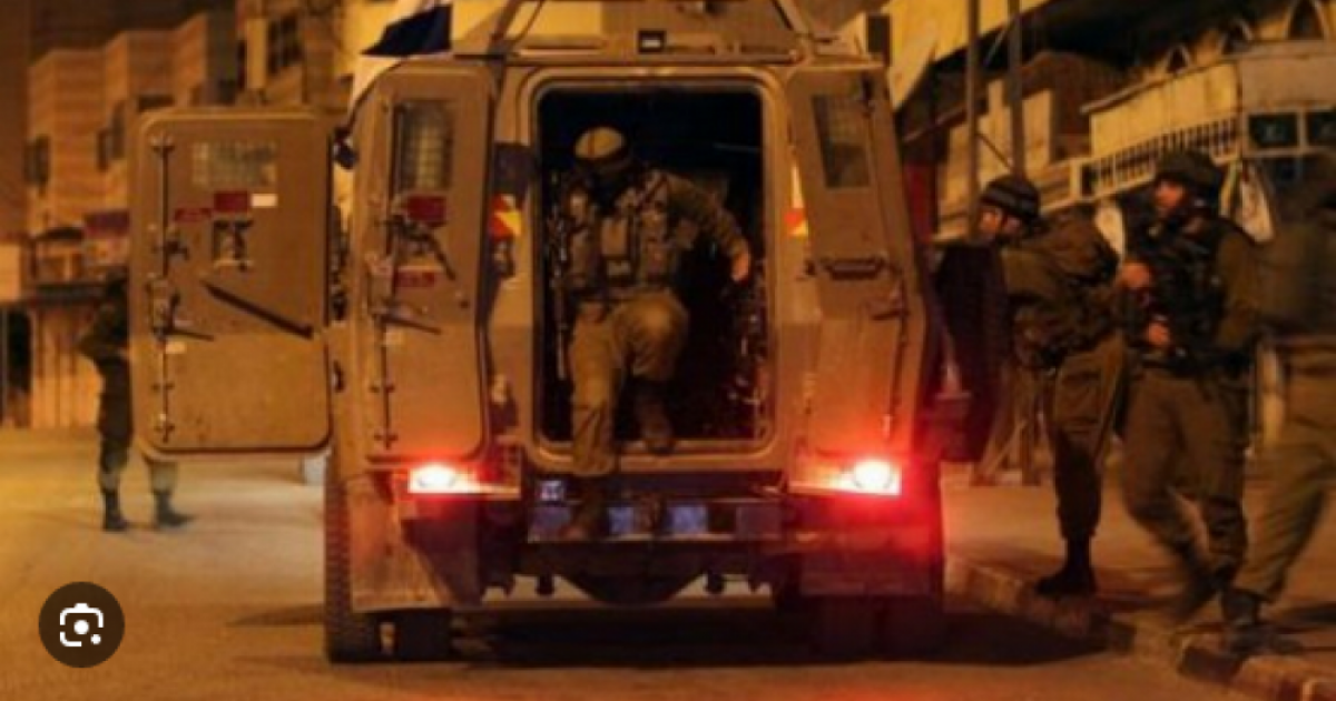 فلسطين – الاحتلال يغلق المحال التجارية بعد اقتحام بلدة دير سامت في الخليل