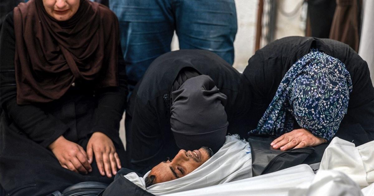 فلسطين – شهيدان وسط قطاع غزة والاحتلال يواصل انتهاكاته