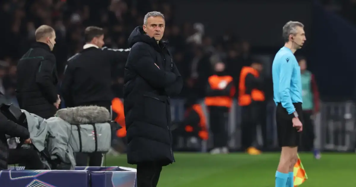 فلسطين – إنريكي يغلق الباب أمام مانشستر يونايتد.. ومدربان عملاقان في الصورة