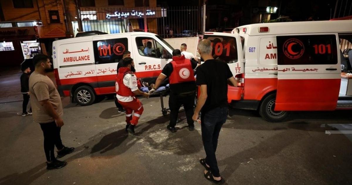 فلسطين – أصيب جراء اعتداء مستوطنين عليه شرق رام الله