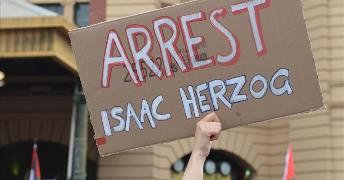 فلسطين – مظاهرات حاشدة في أستراليا رفضا لزيارة الرئيس الإسرائيلي فلسطين – مظاهرات حاشدة في أستراليا رفضا لزيارة الرئيس الإسرائيلي