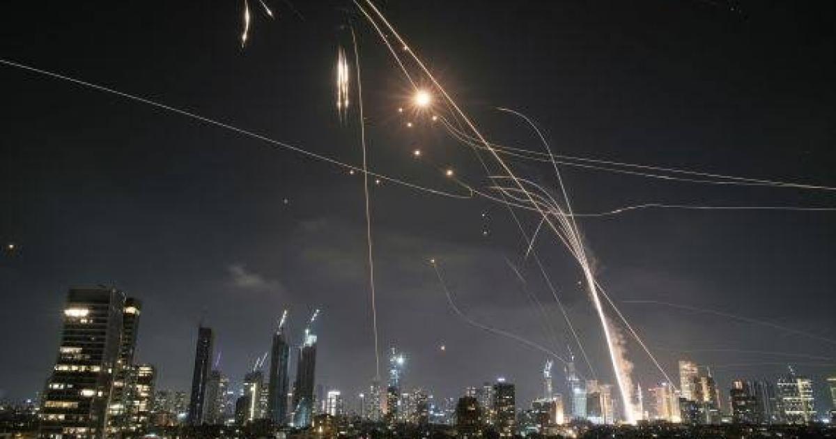 فلسطين – يديعوت: الاحتلال يخشى الأسوأ من المواجهة الأمريكية الإيرانية ويحذر من سيناريو بالغ الخطورة