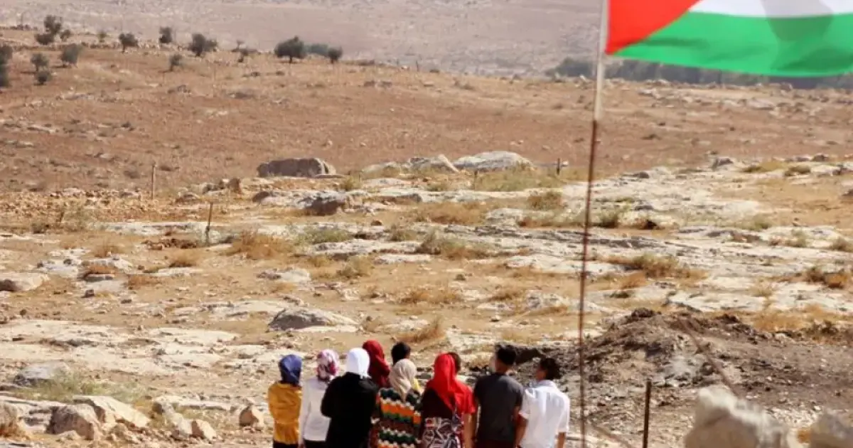 فلسطين – المخامرة: تجمعات “مسافر يطا” تواجه مخاطر حقيقية في ظل تصاعد أوامر وإخطارات الهدم