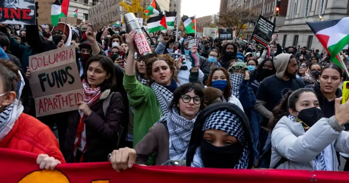 فلسطين – استطلاع: تراجع تاريخي في تأييد “إسرائيل” داخل الولايات المتحدة وزيادة في التعاطف مع الفلسطينيين