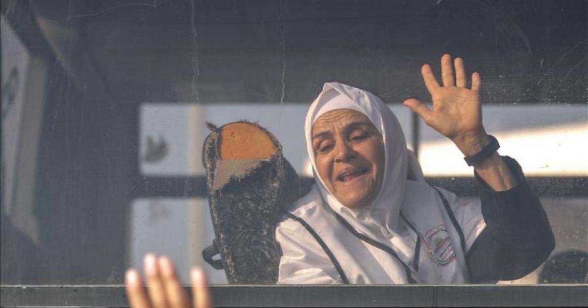 فلسطين – لجنة الحج بغزة تدعو إلى توفير “طرق سفر آمنة ومنظمة” لتمكين الحجاج من أداء مناسك الحج. فلسطين – لجنة الحج بغزة تدعو إلى توفير “طرق سفر آمنة ومنظمة” لتمكين الحجاج من أداء مناسك الحج.