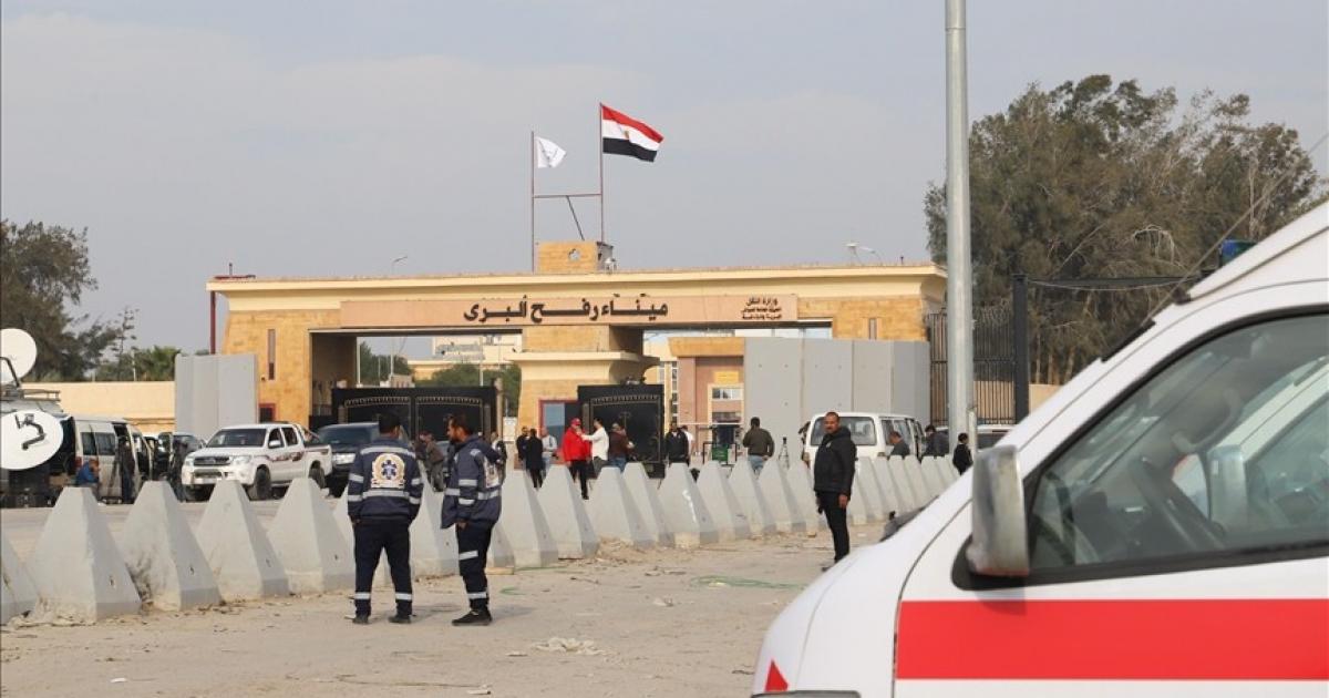 فلسطين – الاحتلال يمنع عودة 30 فلسطينيا إلى غزة في اليوم الأول لفتح معبر رفح
