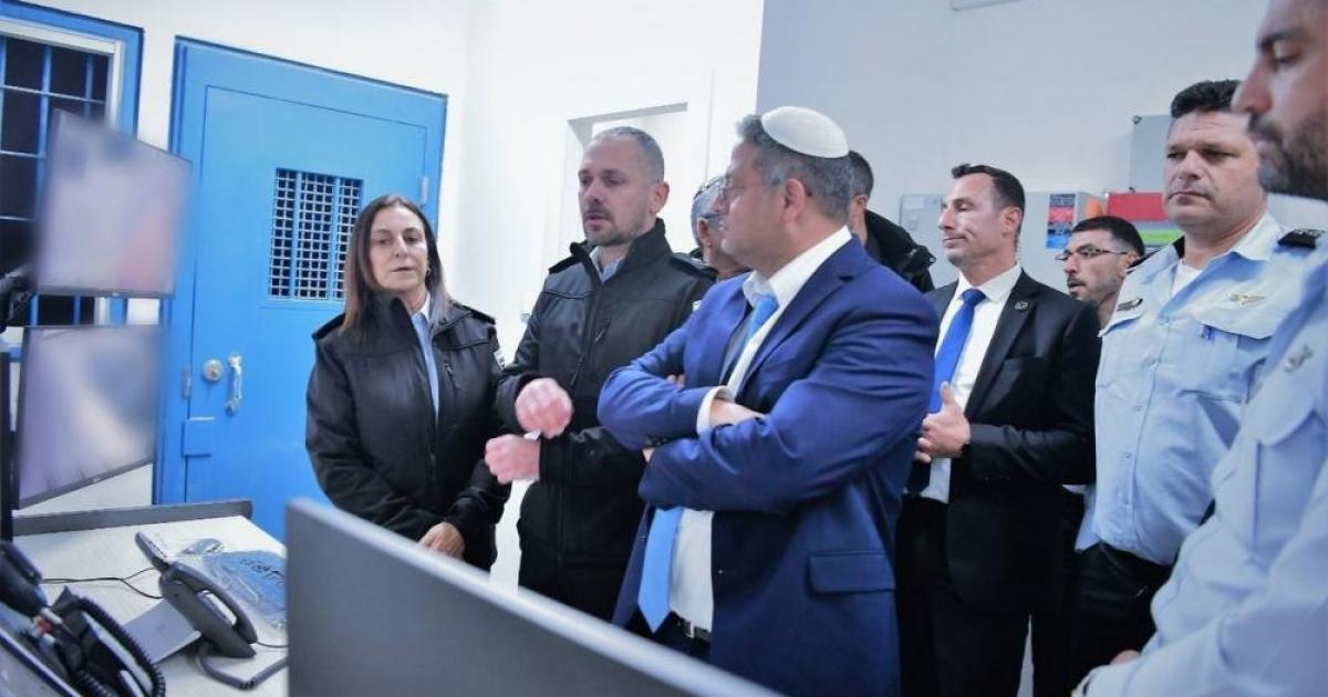 فلسطين – الحركة الليبرالية تدين إقرار الاحتلال لقانون إعدام الأسرى فلسطين – الحركة الليبرالية تدين إقرار الاحتلال لقانون إعدام الأسرى