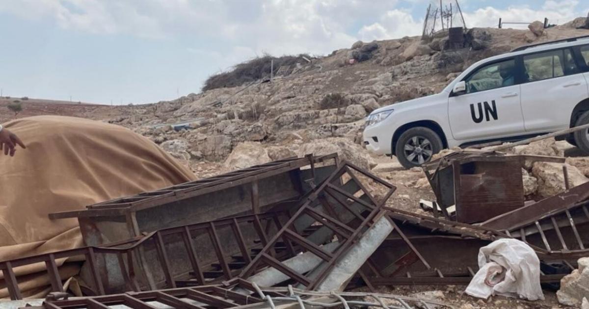 فلسطين – اعتداءات المستوطنين تجبر 15 عائلة بدوية على مغادرة منازلها قرب أريحا