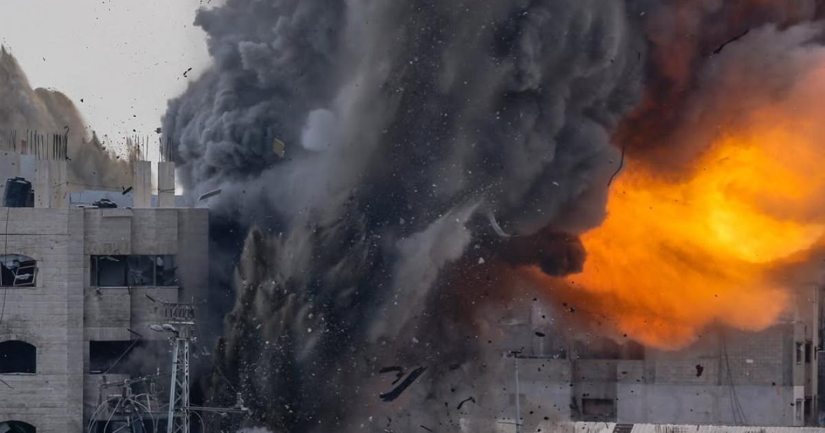 فلسطين – ثلاثة شهداء بقصف الاحتلال لشقة سكنية غرب مدينة غزة