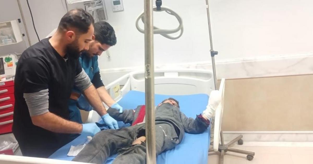 فلسطين – إصابة طفل بانفجار جسم من مخلفات الاحتلال شمال غزة
