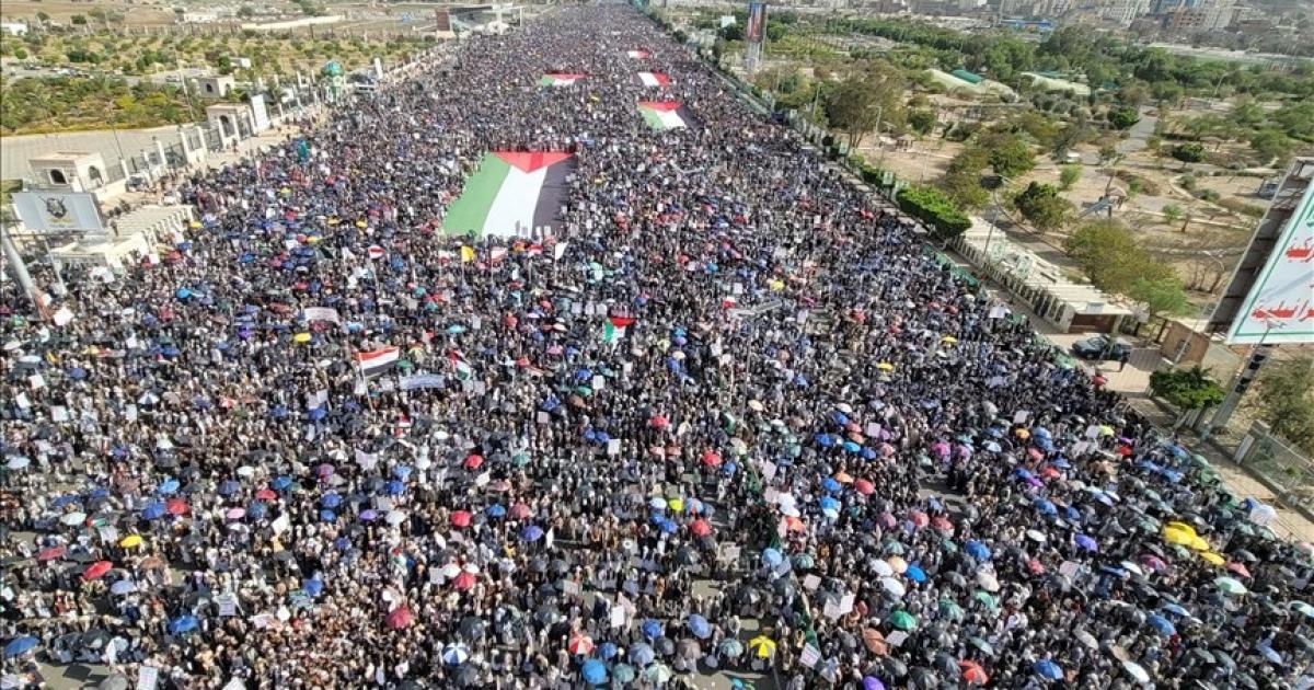 فلسطين – “جاهز لجولة أخرى.” مظاهرة مليونية في صنعاء دعما لغزة وتضامنا مع إيران