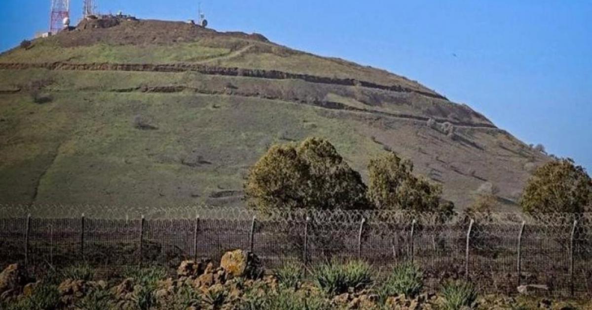 فلسطين – سوريا.. الاحتلال يطلق قذائف مدفعية على الأراضي الزراعية في القنيطرة