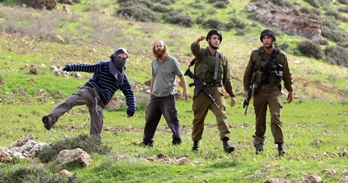 فلسطين – بالفيديو: 4 إصابات إحداها خطيرة في اعتداء مستوطنين وقوات الاحتلال على قرية مخماس