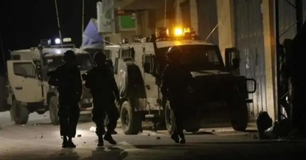 فلسطين – قوات الاحتلال تقتحم قرية حوسان غرب بيت لحم وتداهم منازل المواطنين