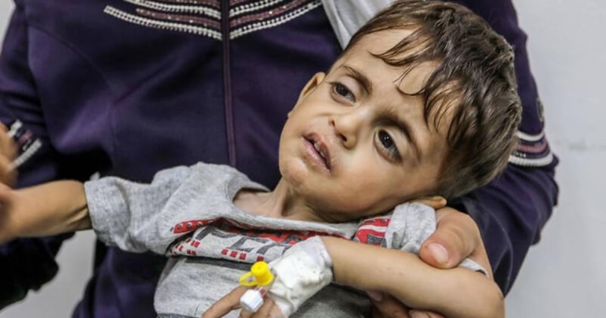 فلسطين – الاحتلال يطلق “رصاصة الموت”.. طفل فلسطيني يحرم من علاج السرطان بسبب عنوانه في غزة فلسطين – الاحتلال يطلق “رصاصة الموت”.. طفل فلسطيني يحرم من علاج السرطان بسبب عنوانه في غزة