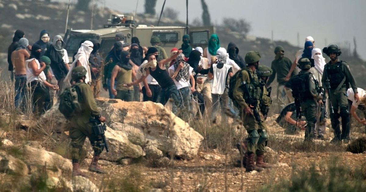 فلسطين – إصابات في اعتداءات مستوطنين في عدة بلدات بالضفة الغربية