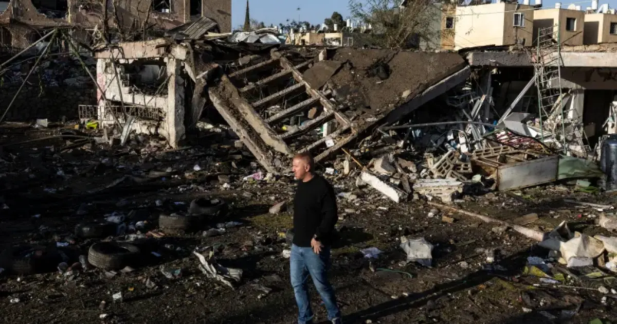 فلسطين – الهجمات الإيرانية بـ”الصواريخ العنقودية” تضرب وسط إسرائيل