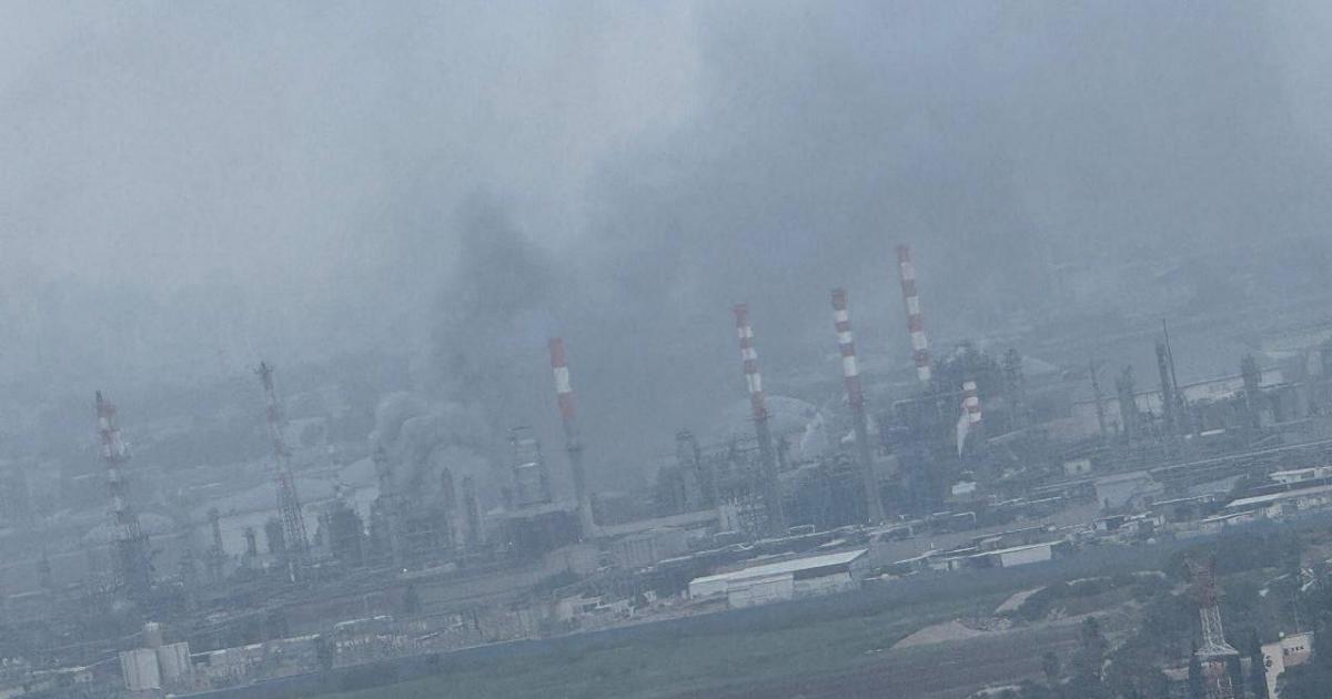 فلسطين – بالفيديو والصور: ضربات إيرانية ضخمة تشعل حيفا وتل أبيب.. تستهدف 3 منشآت حيوية وتحذيرات من تسرب مواد خطيرة.