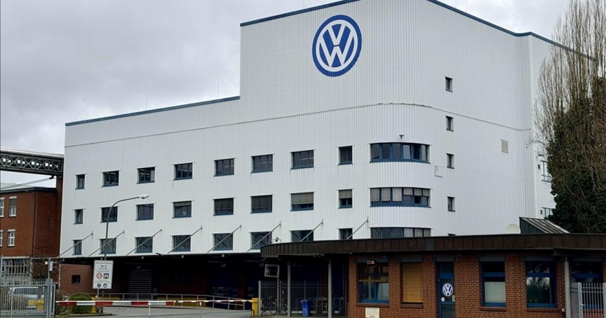 فلسطين – نائب ألماني: تعاون فولكس فاجن مع “إسرائيل” قد يورط برلين في جرائم حرب