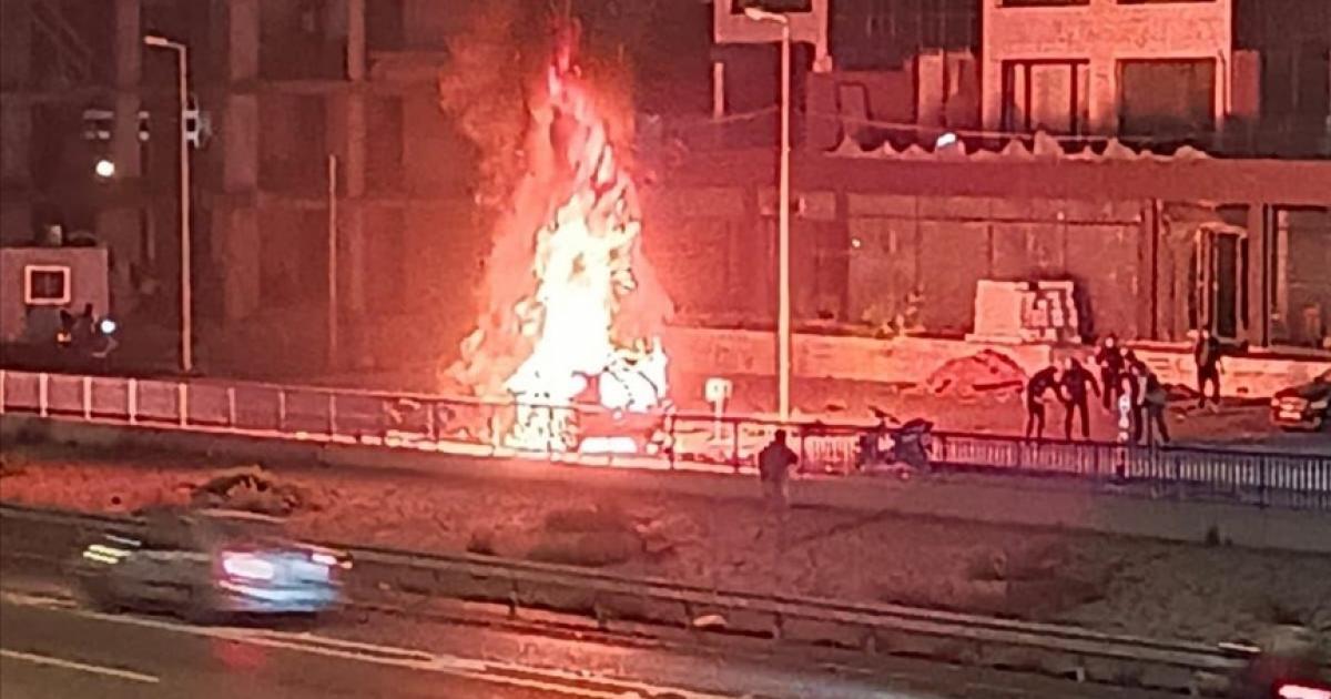 فلسطين – 3 شهداء و6 جرحى في غارتين إسرائيليتين على طريق مطار بيروت