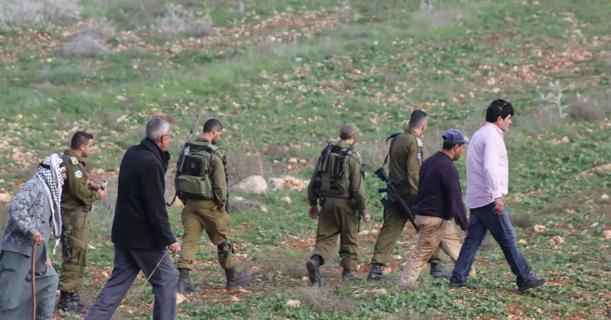 فلسطين – 966 انتهاكًا ارتكبها الاحتلال ومستوطنوه في الضفة الغربية خلال أسبوع