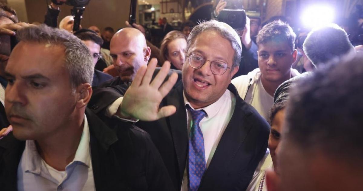 فلسطين – الوسط: تصوير بن جفير لنفسه أمام المشنقة للأسرى تحريض على قتلهم