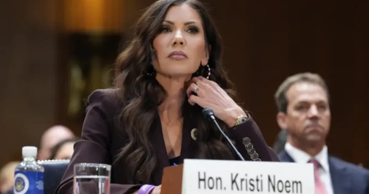 فلسطين – استقالة مفاجئة تهز إدارة ترامب. وزير العمل يغادر وسط تحقيقات في فساد وسوء سلوك فلسطين – استقالة مفاجئة تهز إدارة ترامب. وزير العمل يغادر وسط تحقيقات في فساد وسوء سلوك