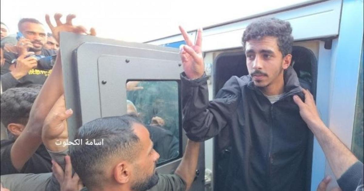 فلسطين – الاحتلال يفرج عن 5 أسرى من قطاع غزة
