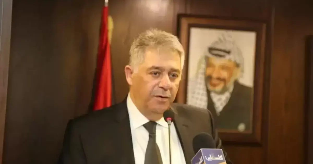فلسطين – بعد يوم من اتهام ياسر عباس بالفساد.. اعتقال سفير السلطة الفلسطينية السابق أشرف دبور في مطار بيروت فلسطين – بعد يوم من اتهام ياسر عباس بالفساد.. اعتقال سفير السلطة الفلسطينية السابق أشرف دبور في مطار بيروت
