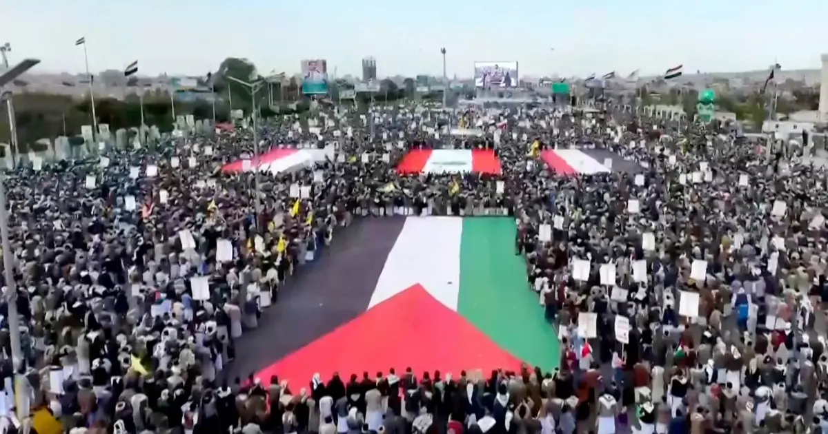 فلسطين – مظاهرات حاشدة في اليمن رفضا لخطة “إسرائيل الكبرى”.