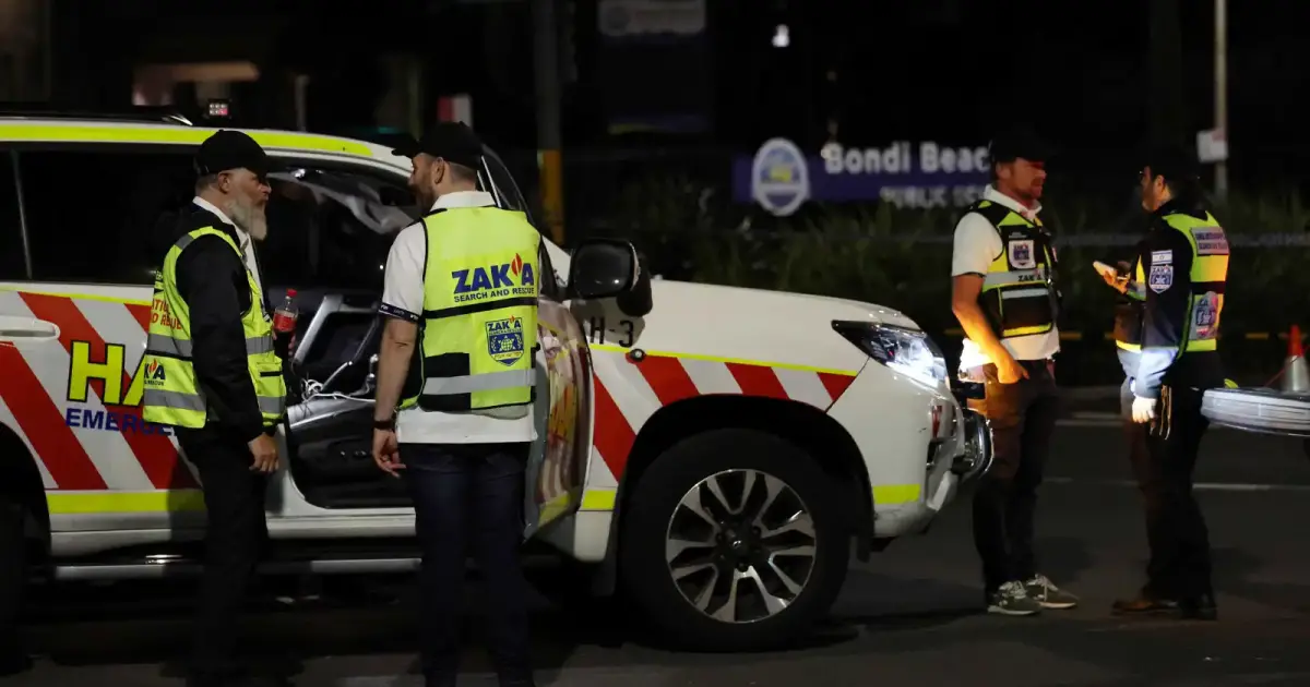 فلسطين – أستراليا: توجيه 109 اتهامات لفتاة تبلغ من العمر 13 عاماً بحثت عن “أماكن يهودية” لاستهدافها فلسطين – أستراليا: توجيه 109 اتهامات لفتاة تبلغ من العمر 13 عاماً بحثت عن “أماكن يهودية” لاستهدافها