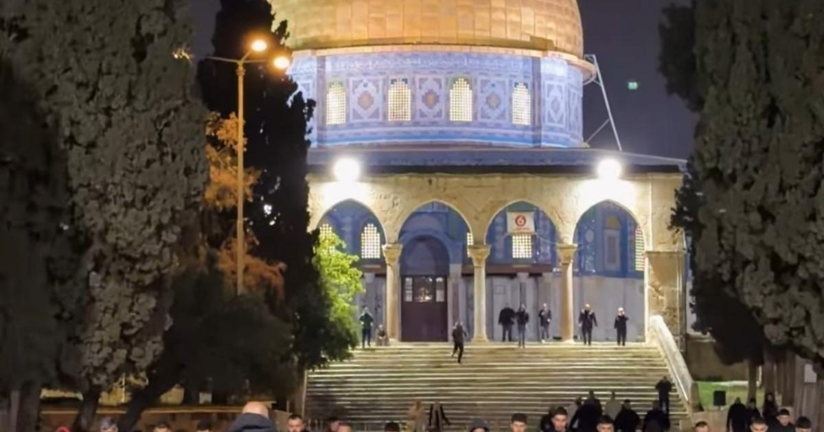 فلسطين – حماس تدعو الفلسطينيين للسفر وإعادة بناء المسجد الأقصى غدا الجمعة