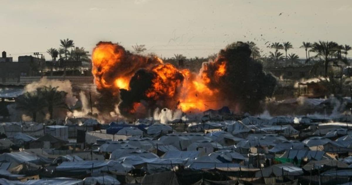 فلسطين – تحديث 6 شهداء في قصف إسرائيلي على مخيم البريج وسط غزة فلسطين – تحديث 6 شهداء في قصف إسرائيلي على مخيم البريج وسط غزة