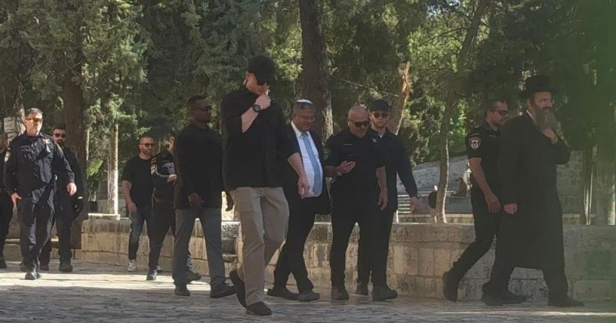 فلسطين – حماس: اقتحام المتطرف بن غفير للأقصى يعكس إصرار الاحتلال على فرض واقع التهويد وفرض السيادة الكاملة عليه.