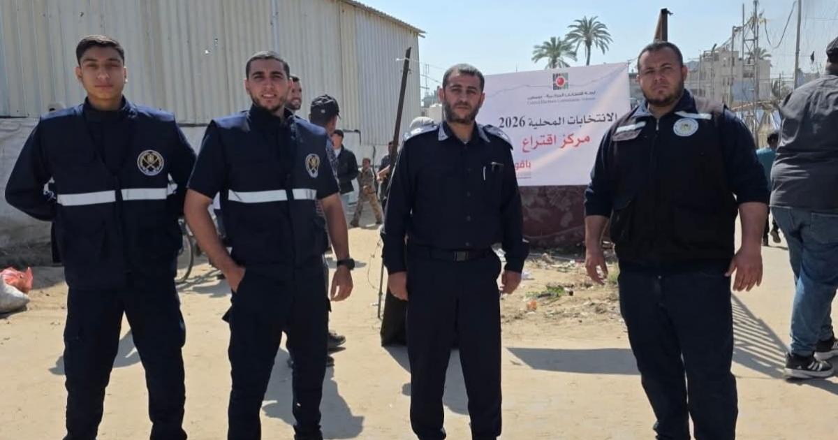 فلسطين – تقرير انتخابات دير البلح: مسعى لإدارة أزمة مدينة قتلها تعنت الاحتلال في تنفيذ بنود وقف إطلاق النار فلسطين – تقرير انتخابات دير البلح: مسعى لإدارة أزمة مدينة قتلها تعنت الاحتلال في تنفيذ بنود وقف إطلاق النار