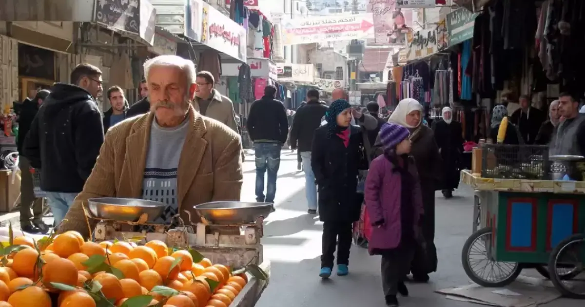 فلسطين – الخبير الاقتصادي الخاص لشهاب: انكماش حاد يضرب اقتصاد الضفة الغربية بسبب الحرب وأزمة الوقود وتراجع القدرة الشرائية