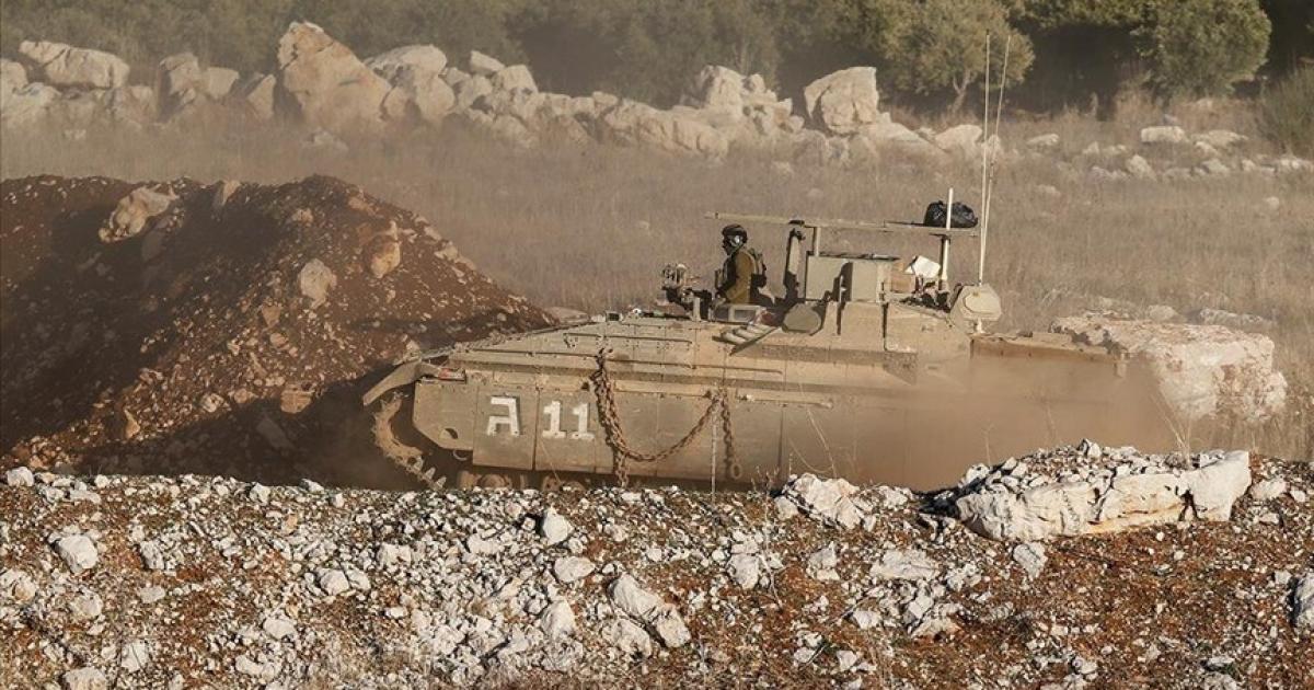 فلسطين – سوريا.. الاحتلال يستهدف القنيطرة بالمدفعية فلسطين – سوريا.. الاحتلال يستهدف القنيطرة بالمدفعية